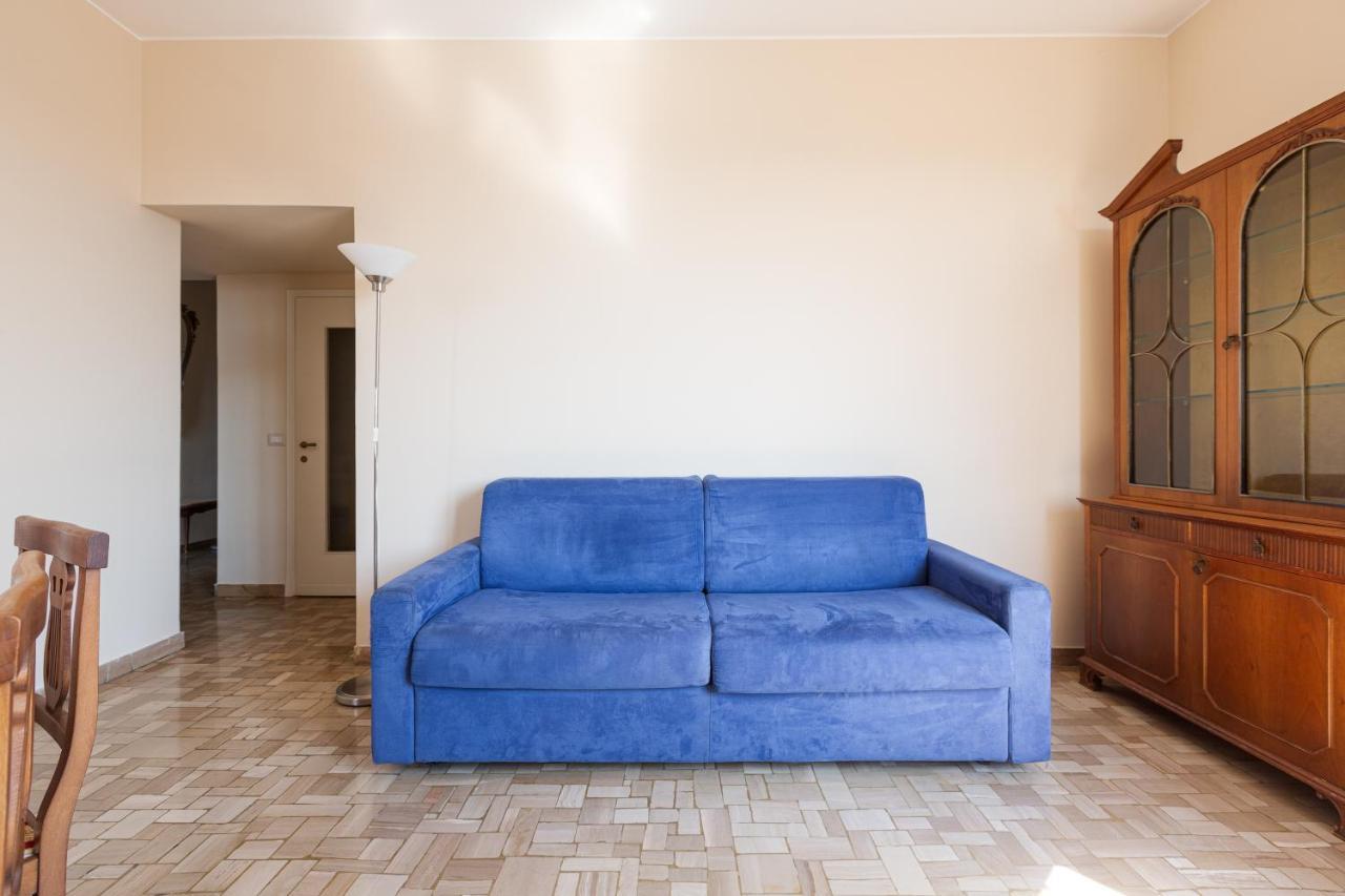 Milano - Roomy Apartment 300 M From M3 Affori Fn! Exterior foto